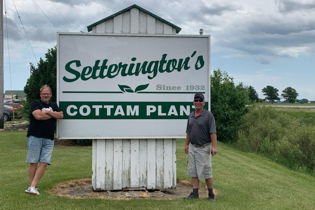 Setterington's employees posing for camera at Setterington's Cottam plant