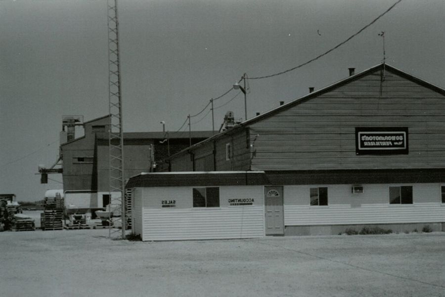 Old Setterington's warehouse black and white
