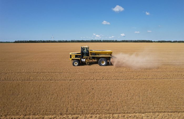 Setterington's lime application equipment